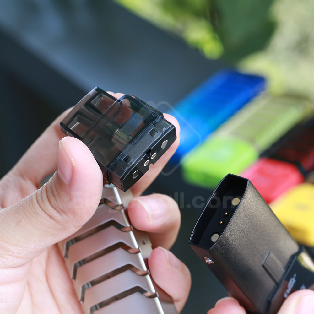 Eleaf iWũ AIO Pod System Kit 700mAh